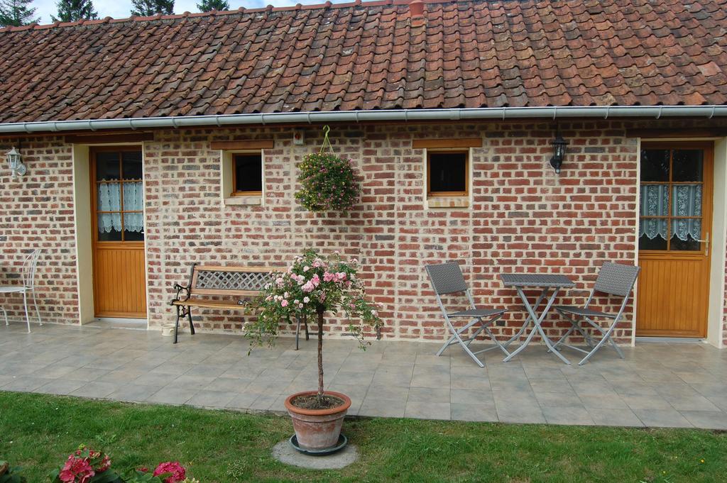 Au Clos Du Logis Maintenay Exterior photo